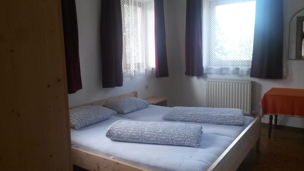 Gassnerwirt Radfeld Hotel Room photo